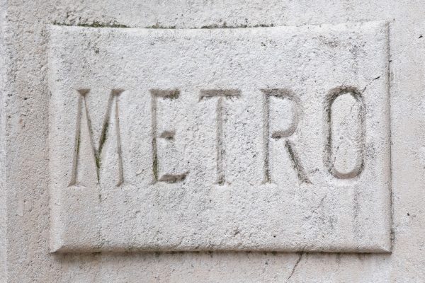 Inscription dans la pierre